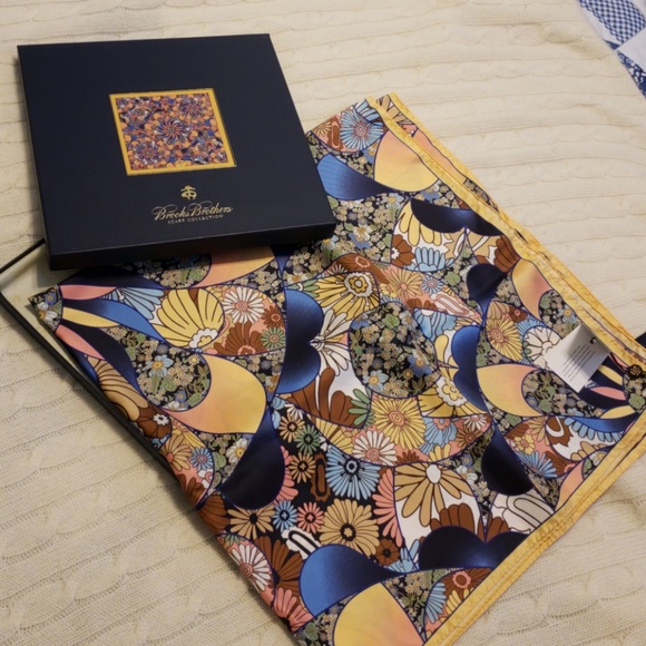 Scarf - Picture 1 of 1